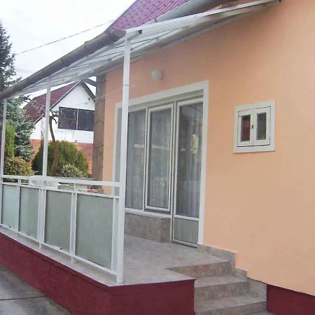 Apartment In Balatonmariafuerdo 19249